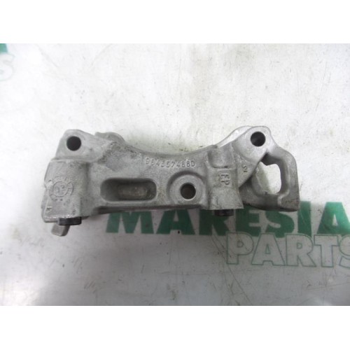 Peugeot - 307 - Engine mount