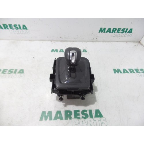 Peugeot - 3008 - Gear stick