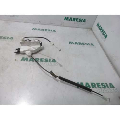 Peugeot - 3008 - Front door lock mechanism 4-door, right