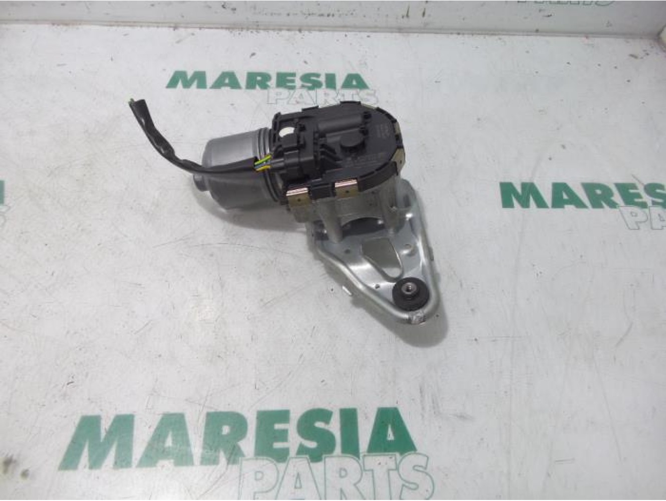 Peugeot - 3008 - Front wiper motor