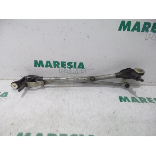 Renault - Megane - Wiper mechanism