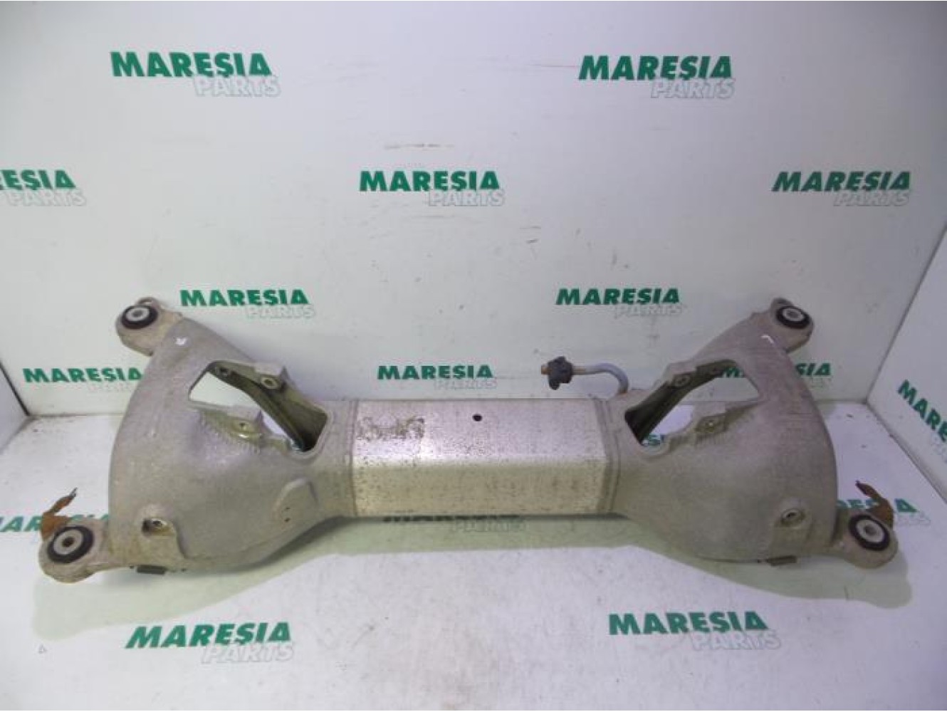 Peugeot - 407 - Rear support beam