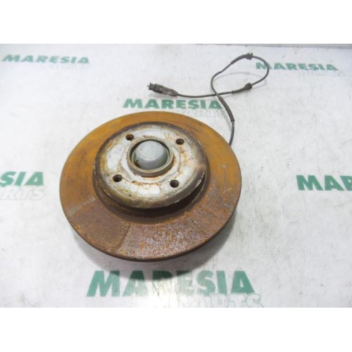 Peugeot - 3008 - Achsschenkel links hinten