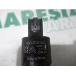 Peugeot - 3008 - Scheibensprüherpumpe vorne