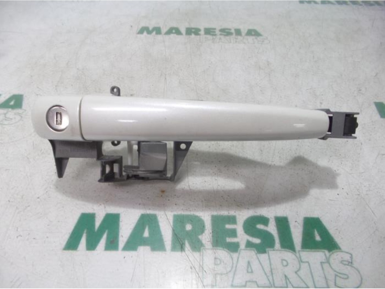 Peugeot - 3008 - Door handle 4-door, front left