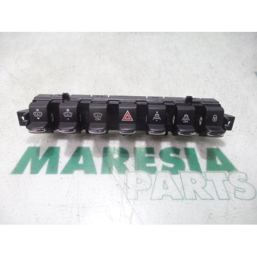Peugeot - 3008 - Switch