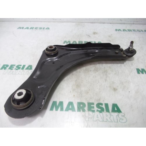 Renault - Megane - Front lower wishbone, right