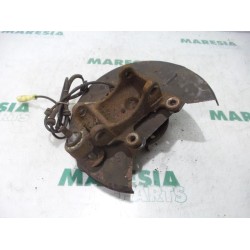 Alfa Romeo - 156 - Fusee links-achter