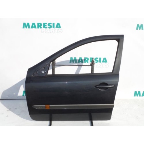 Renault - Laguna - Door 4-door, front left