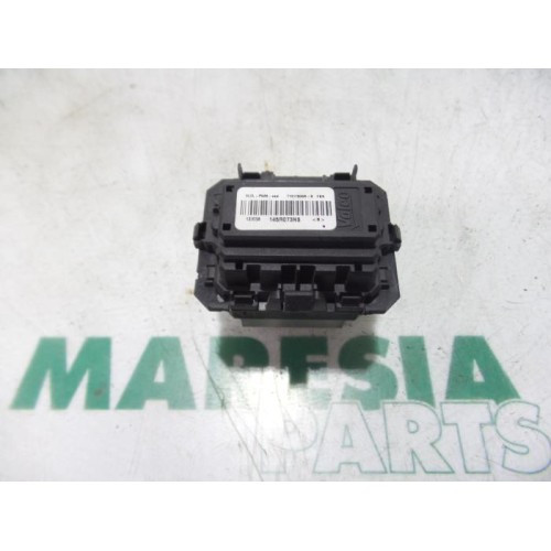 Renault - Megane - Heater resistor