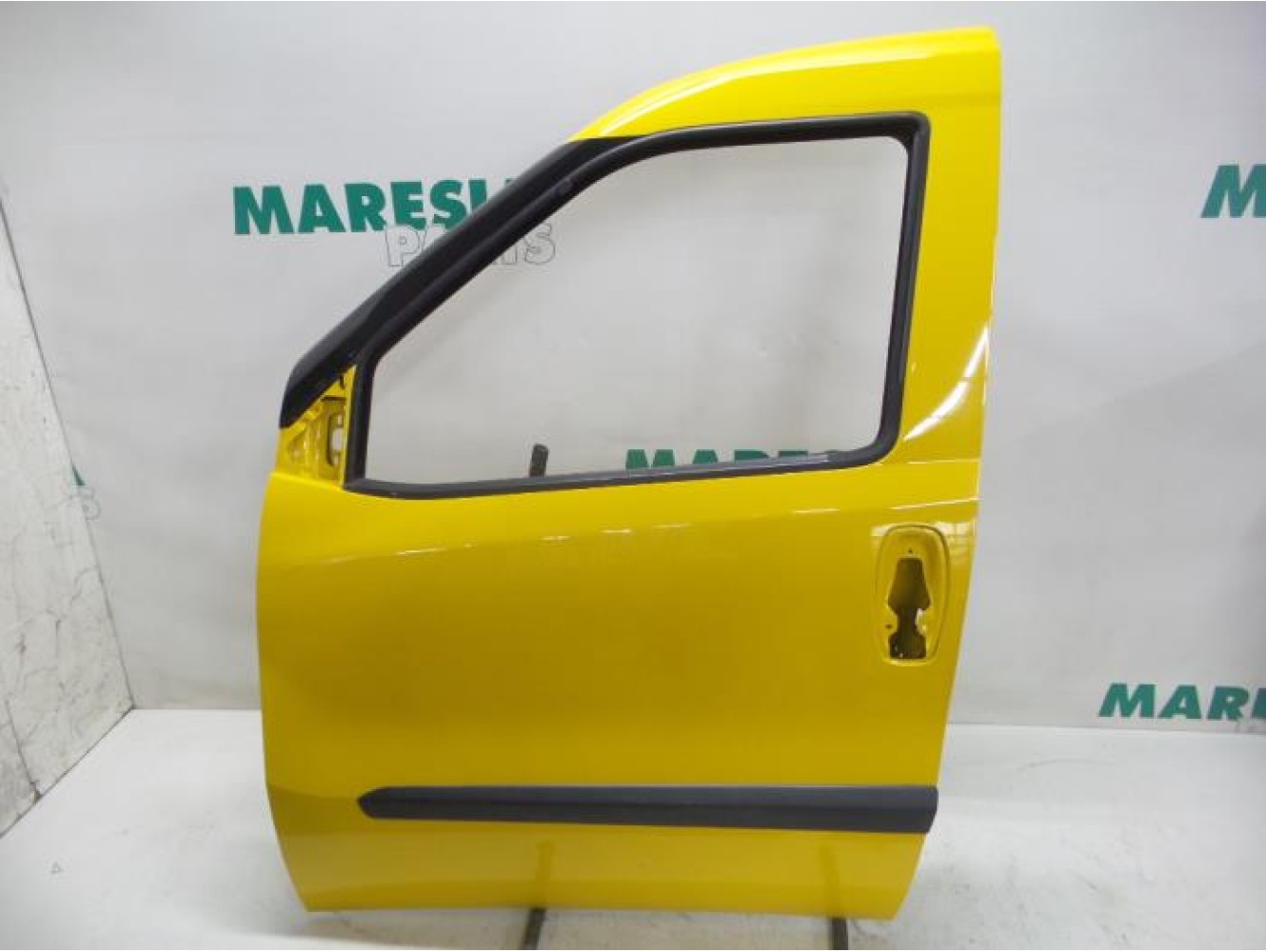 Fiat - Doblo - Portier 2Deurs links
