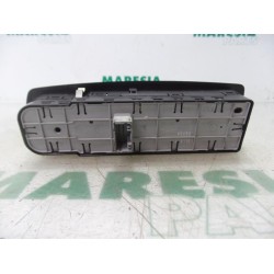 Renault - Megane - Multi-functional window switch