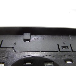 Renault - Megane - Multi-functional window switch