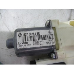 Renault - Megane - Rear door window mechanism 4-door, right