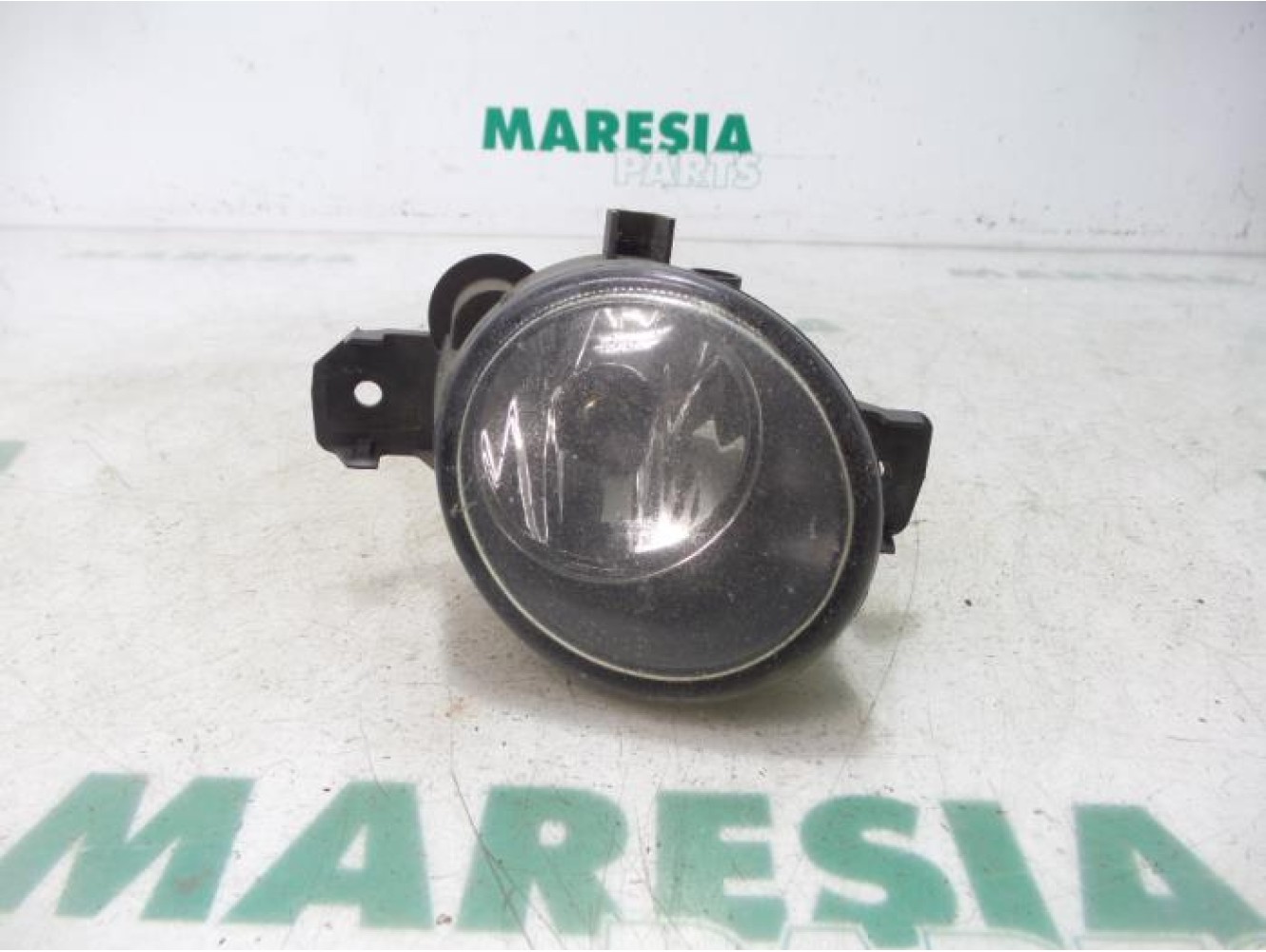 Renault - Clio - Fog light, front left