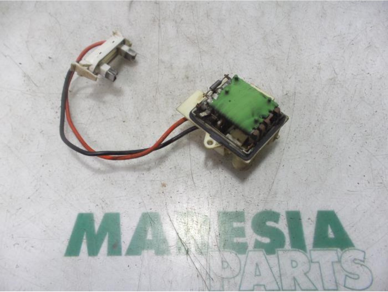 Renault - Clio - Heater resistor