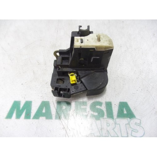 Renault - Clio - Door lock mechanism 2-door, left