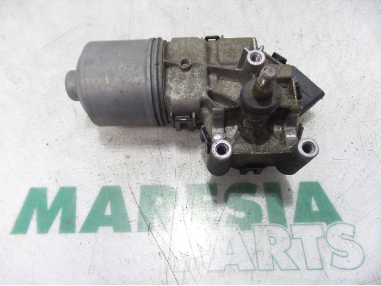 Renault - Clio - Front wiper motor