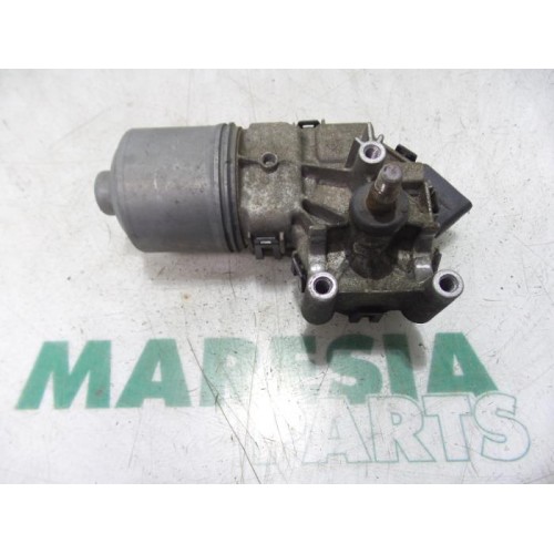 Renault - Clio - Front wiper motor