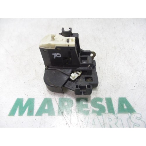 Renault - Clio - Door lock mechanism 2-door, right