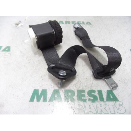 Fiat - 500 - Rear seatbelt, right