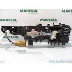 Renault - Megane - Front door handle 4-door, right
