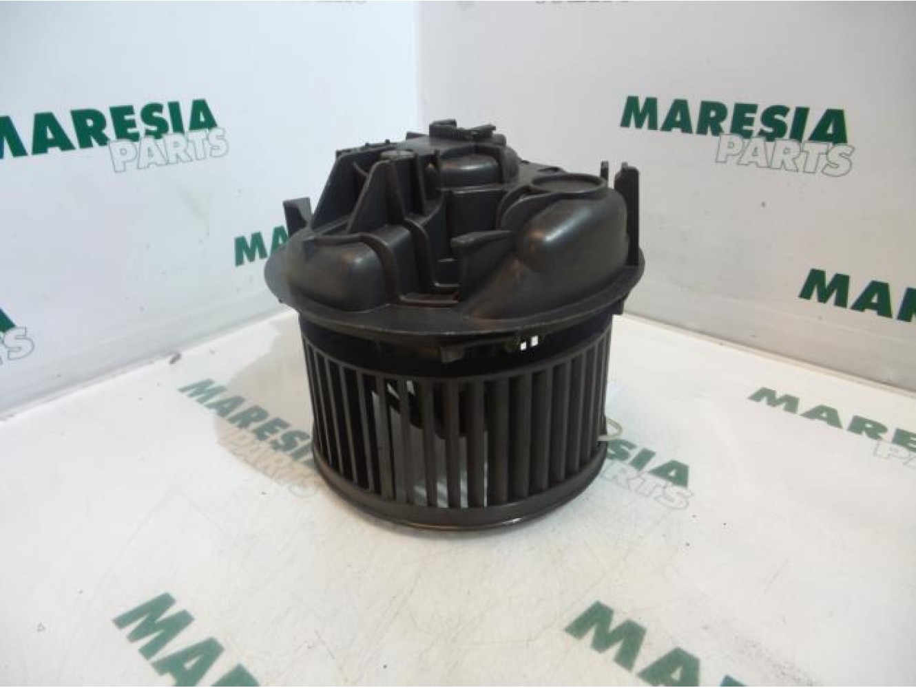 Renault - Megane - Heating and ventilation fan motor