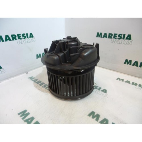 Renault - Megane - Heating and ventilation fan motor