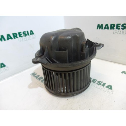 Renault - Megane - Heating and ventilation fan motor