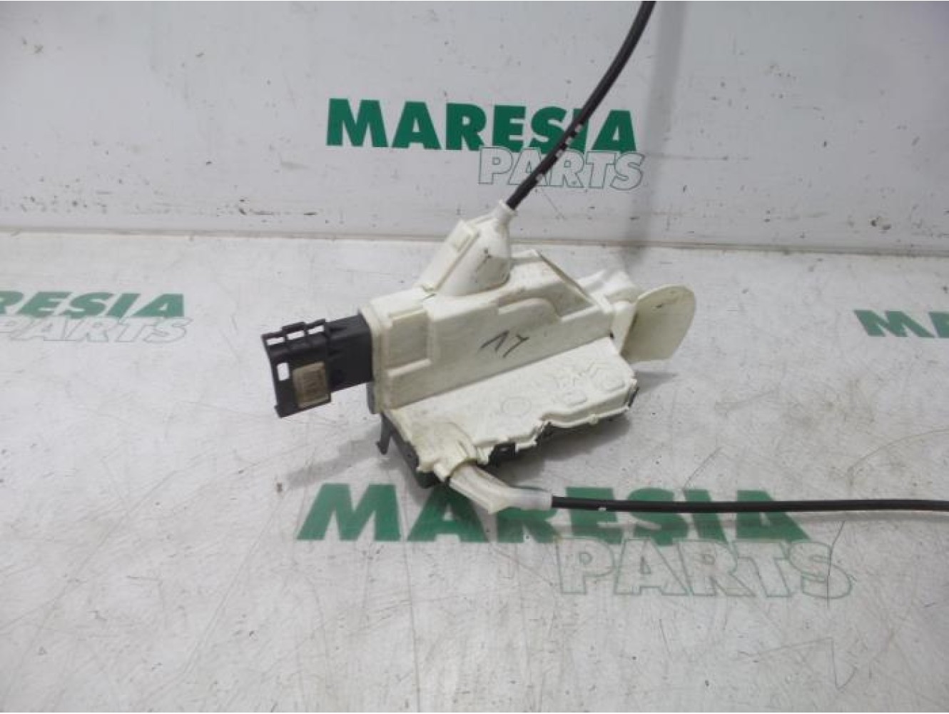 Citroen - C3 - Door lock mechanism 4-door, front left