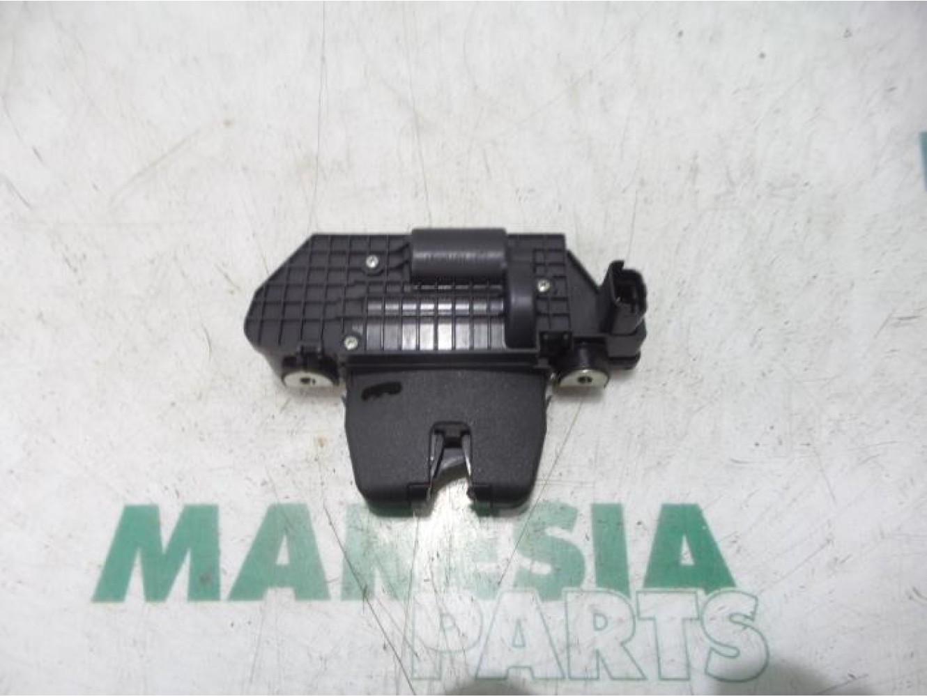 Citroen - C3 - Tailgate lock mechanism