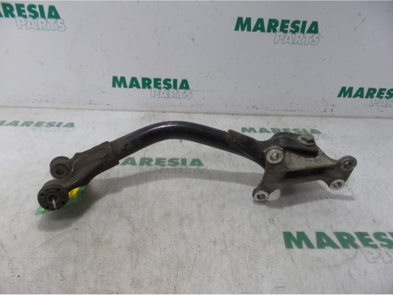 Peugeot - 406 - Anti-roll bar guide