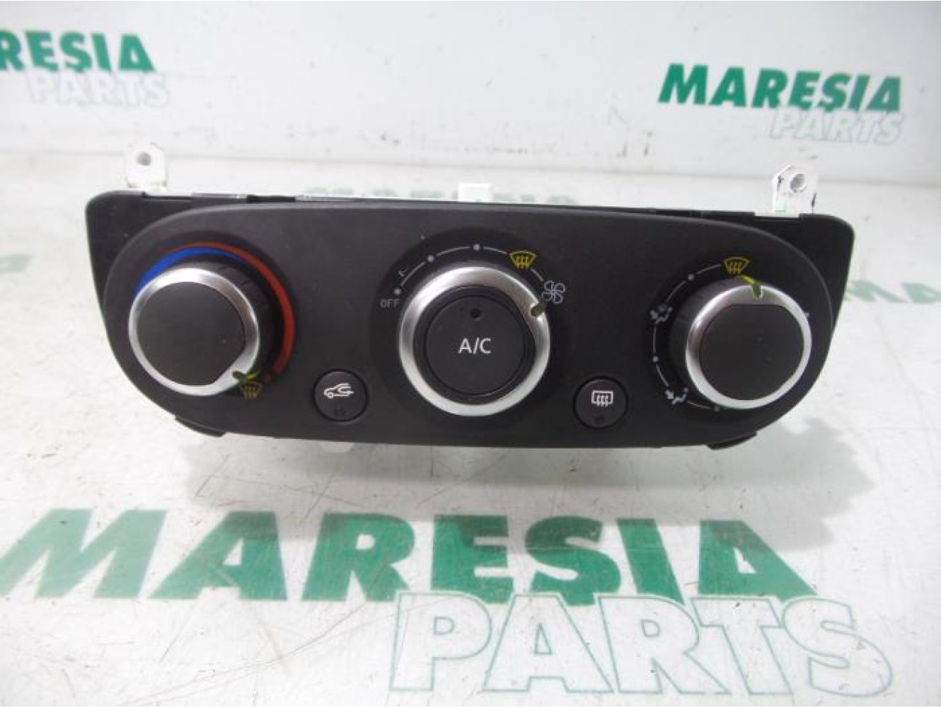 Renault - Clio - Heater control panel