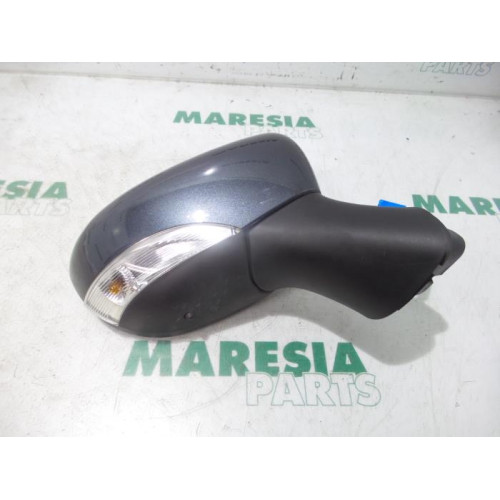 Renault - Clio - Wing mirror, right