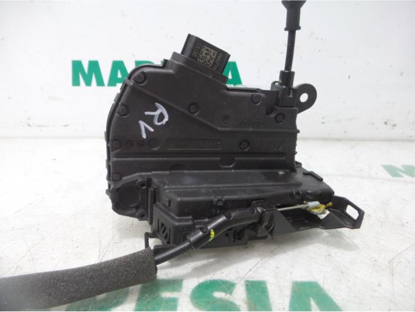 Renault - Clio - Front door lock mechanism 4-door, right