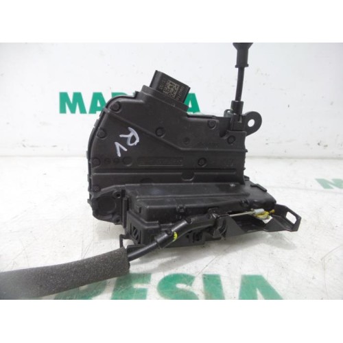 Renault - Clio - Front door lock mechanism 4-door, right