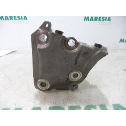 Citroen - C5 - Engine mount