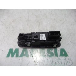 Peugeot - 308 - Multi-functional window switch
