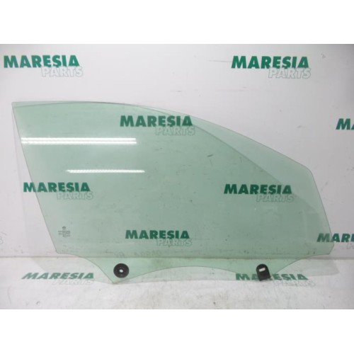 Peugeot - 308 - Door window 4-door, front right