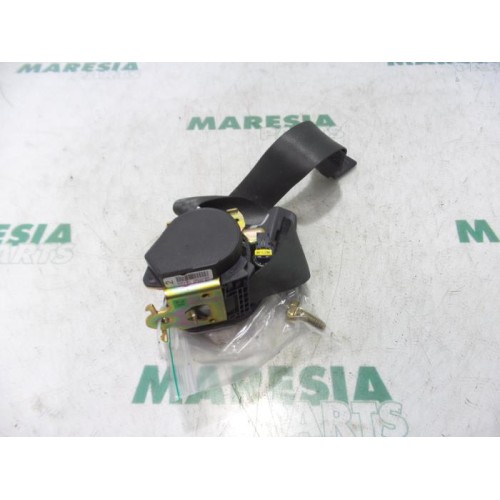 Renault - Megane - Sicherheitsgurt links hinten