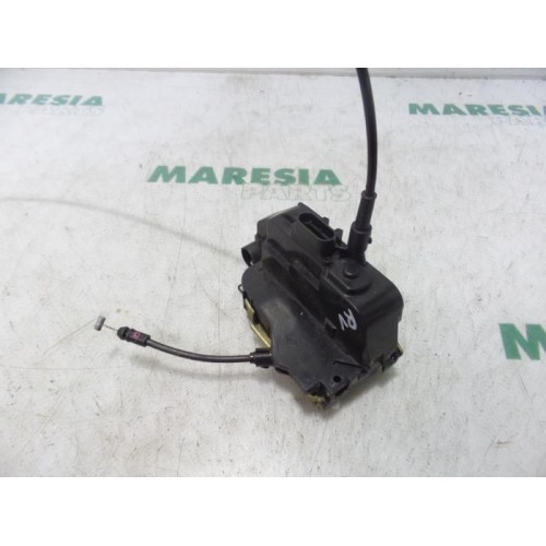 Renault - Megane - Door lock mechanism 2-door, right