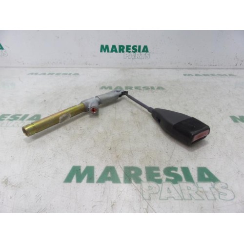 Renault - Megane - Gordelspanner links
