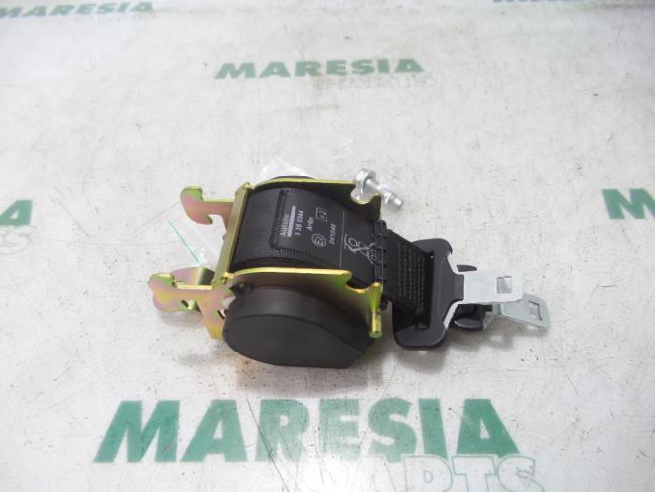 Peugeot - 307 - Rear seatbelt, centre