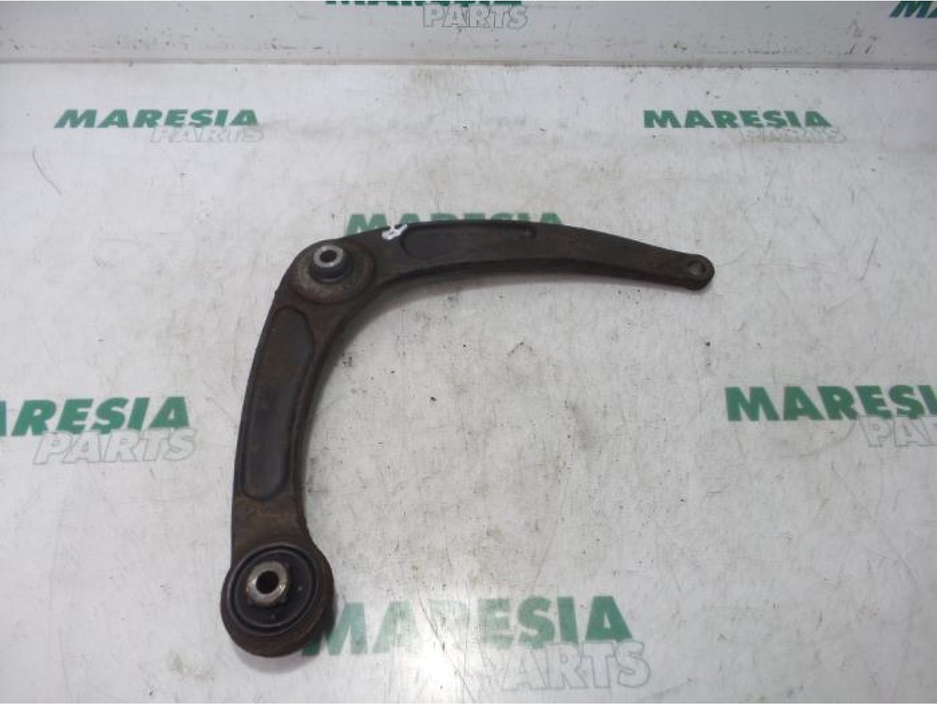 Peugeot - 307 - Front lower wishbone, right