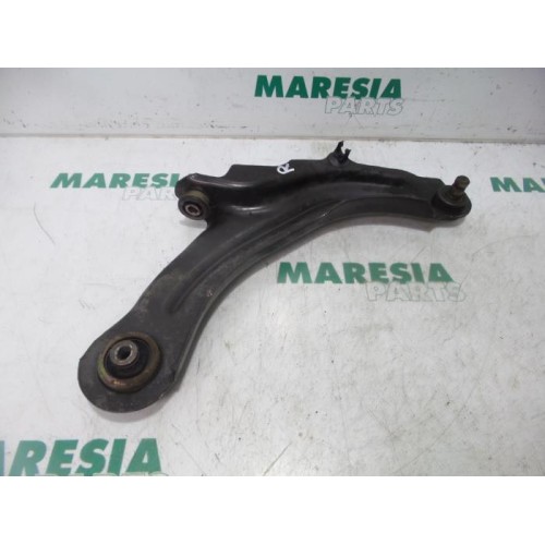 Renault - Megane - Front lower wishbone, right