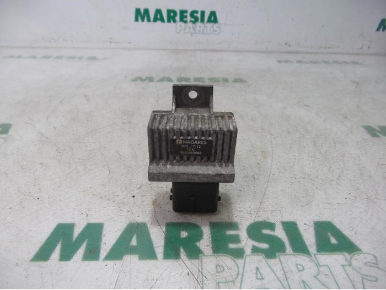 Renault - Megane - Glow plug relay