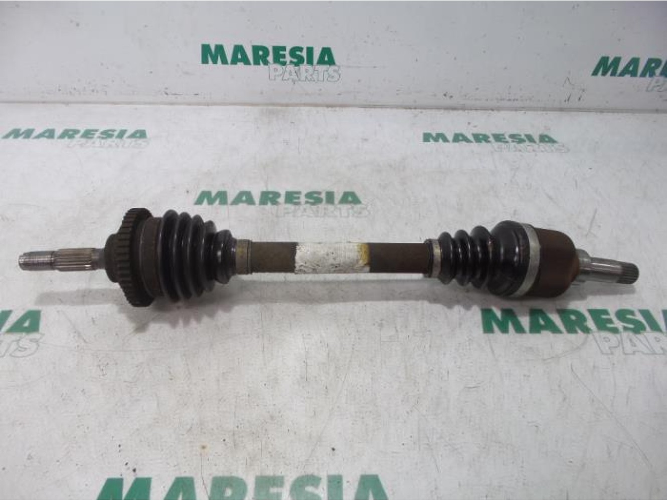 Peugeot - 206 - Aandrijfas links-voor