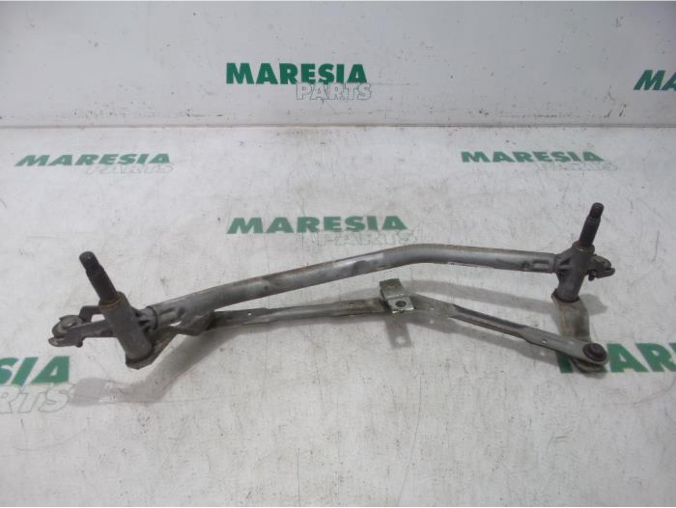Peugeot - 207 - Wiper mechanism