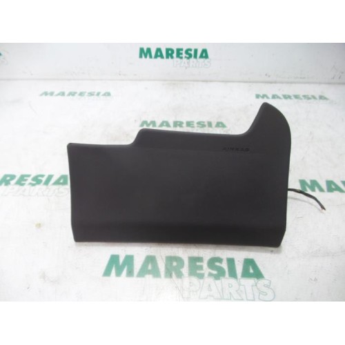 Citroen - C4 Picasso - Knee airbag, left