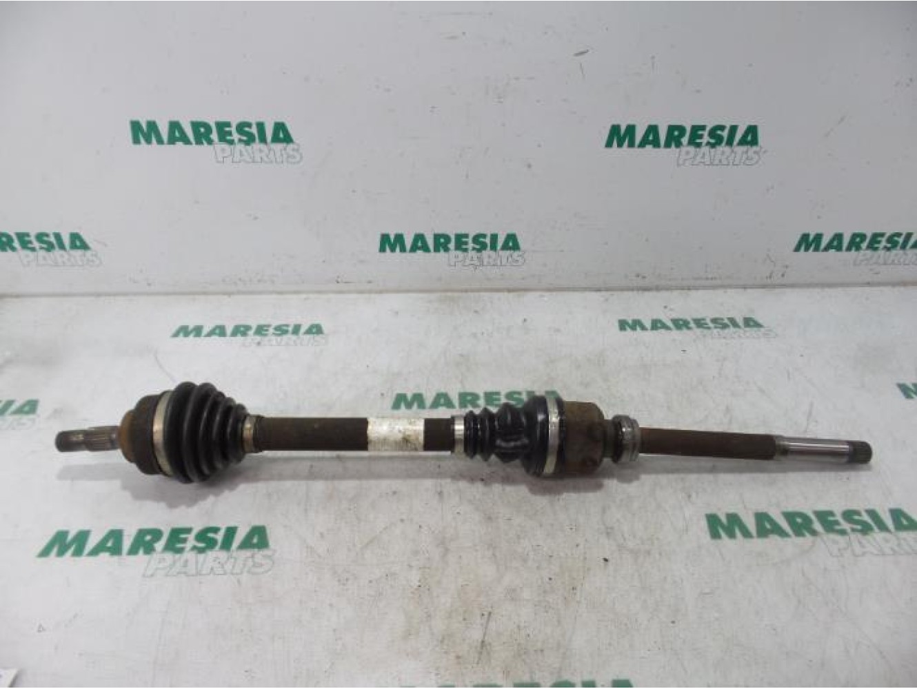 Peugeot - 207 - Front drive shaft, right
